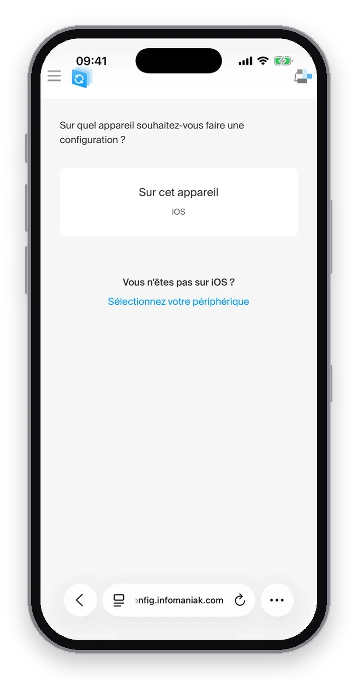 Assistant config.infomaniak.com sur iPhone : la question Sur quel appareil souhaitez-vous faire une configuration, avec le choix Sur cet appareil (iOS)