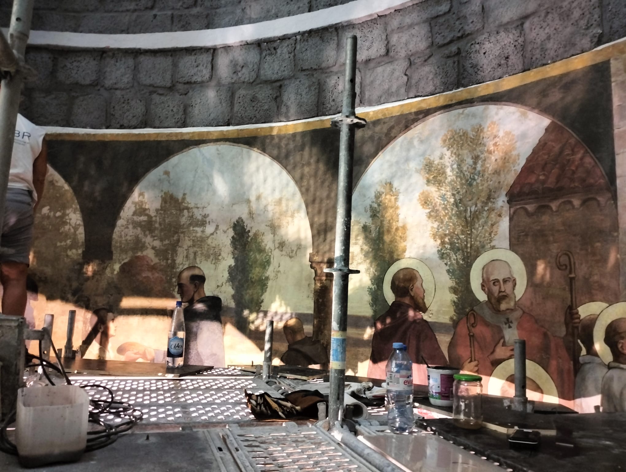 Chantier de restauration en équipe